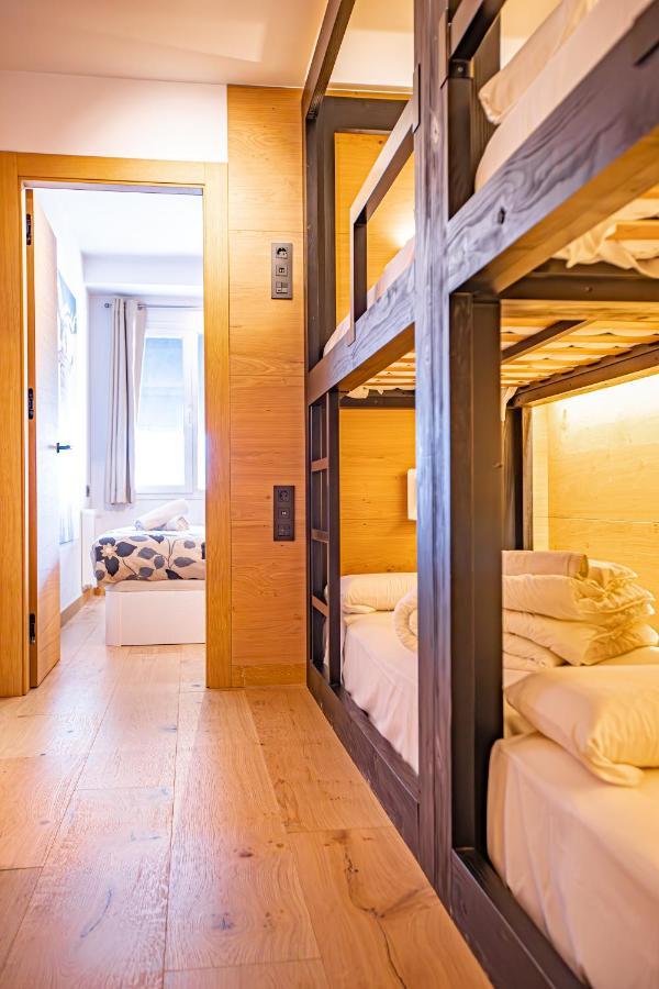 Holidays, Edificio Serraneu, Sierra Nevada 4 Personas Y Parking المظهر الخارجي الصورة